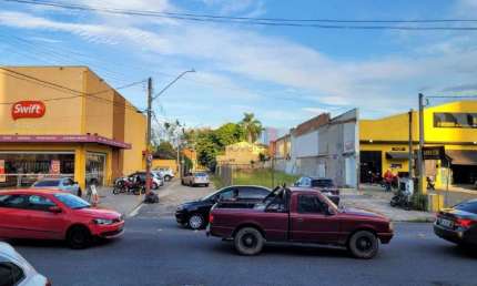 Terreno comercial para alugar na Rua Francisco Barreto Leme, Vila São Geraldo, Taubaté