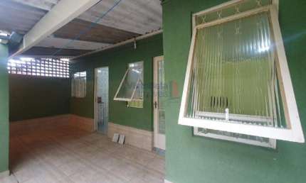 Excelente casa para locação para 1 pessoa, no parque Santo Antônio comm 1 dormitório.