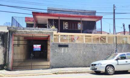 Casa à venda, 3 quartos, 1 suíte, 4 vagas, Centro - Taubaté/SP