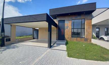 Casa térrea com 2 suítes e excelente área de lazer no Cond. Pérola do Vale
