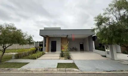Uma Casa Excepcional Espera Por Você no Condomínio Terrazzo D'Italia!