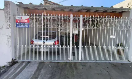 Casa à venda, 4 quartos, 1 suíte, 2 vagas, Jardim das Nações - Taubaté/SP