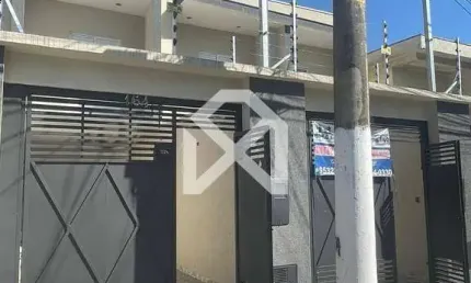Sobrado à venda com 120m, 3 dormitórios, 1 Suíte, 2 Vagas de garagem, Quintal, Ponte Rasa/Limoeiro,