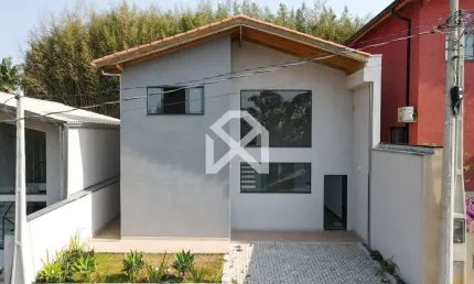 Casa Sobrado 116m2 à venda em Condomínio com Área de Lazer, 2 dormitórios, 1 suíte, 2 vagas de gara