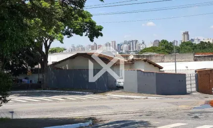 Casa à venda com 170m² total e 90m²construído, 3 dormitórios, 1 suíte, 2 vagas de garagem, vila alp