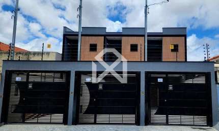 Sobrado à venda com 110m2, 3 dormitórios, 1 Suíte com Sacada, 2 Vagas de garagem, Jardim Maringá, S