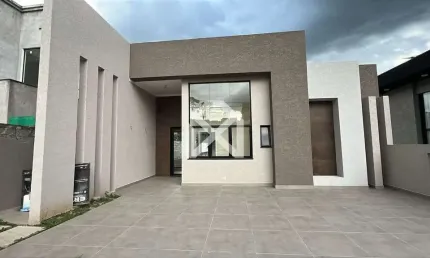 Casa em Condomínio à venda com 190m, 3 dormitórios, 3 suítes, 2 vagas de garagem, Rio Abaixo, Atiba