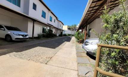 CASA EM CONDOMÍNIO FECHADO PROXIMO A AVENIDA GUARAPARI