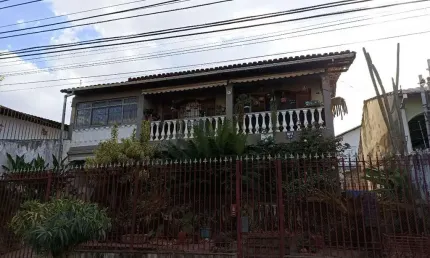 Casa com 5 quartos à venda na Santa Amélia, Belo Horizonte 