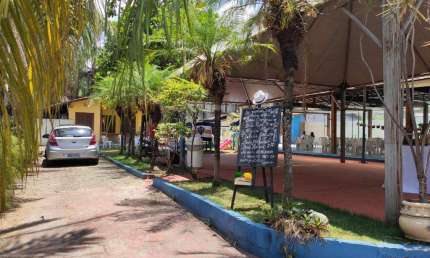 CASA COM LOTE 1,500 m² NO MELHOR LOCALIZAÇÃO DO BAIRRO CÉU AZUL