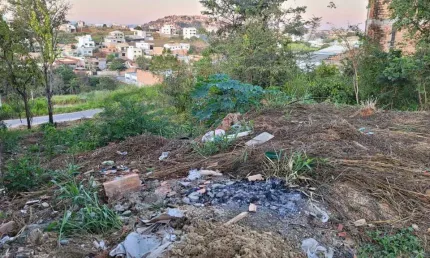 Terreno em condomínio fechado à venda na Liberdade, Santa Luzia 