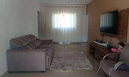Casa com 6 quartos à venda no Flamengo (Justinópolis), Ribeirão das Neves , 254 m2 por R$ 800.000