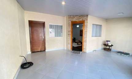 CASA PLANA  DE 03 QUARTOS NO BAIRRO SÃO JOÃO BATISTA