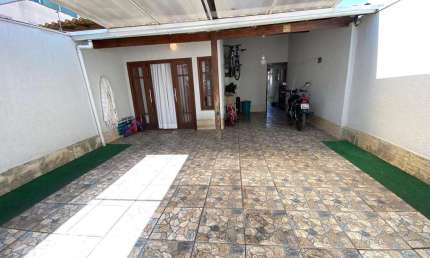CASA GEMINADA DE 04 QUARTOS NO BAIRRO JARDIM ATLÂNTICO
