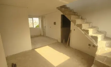 Cobertura com dois Quartos e dois banheiros à Venda, 105 m² por R$ 600.000