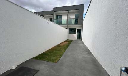 Casa com 2 quartos à venda na Candelária, Belo Horizonte 