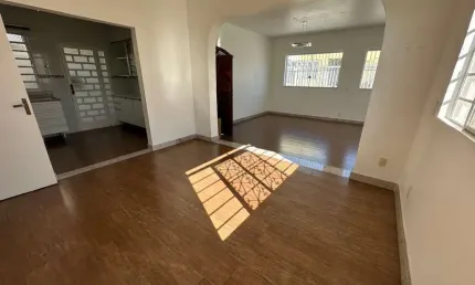 Casa com 3 quartos à venda na santa amélia, belo horizonte  por r$ 949.000