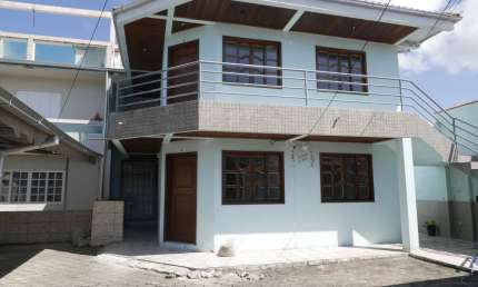Apartamento com 2 quartos para alugar na Rua João Jorge Mussi, Carianos, Florianópolis