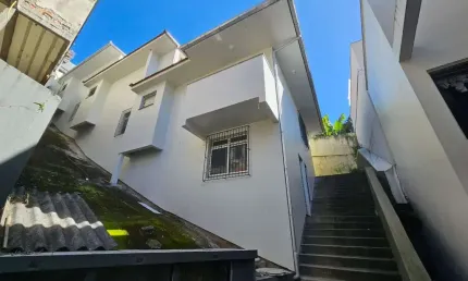Apartamento com 2 quartos para alugar na Servidão Ademar Manoel Bento, Trindade, Florianópolis