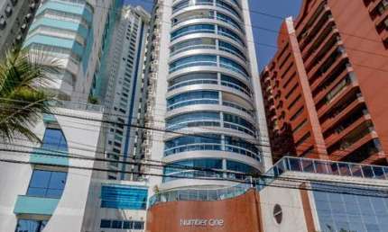 Apartamento com 3 quartos para alugar na Avenida Atlântica, 3924, Barra Sul, Balneário Camboriú, 200 m2 por R$ 23.000