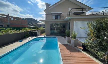 Casa em condomínio fechado com 3 quartos para alugar na Avenida Marcio Ferreira de Mello e Silva, 125, Praia Brava, Itajaí, 200 m2 por R$ 32.000