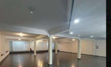 Sala comercial para alugar na Rua Nepal, 600, Nações, Balneário Camboriú, 250 m2 por R$ 9.000
