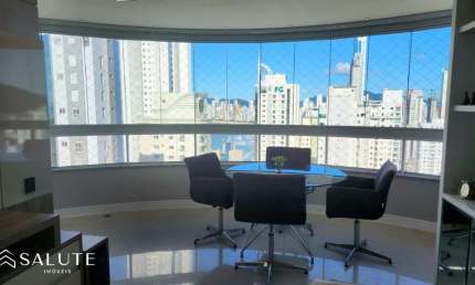 Apartamento com 3 quartos para alugar na Rua Miguel Matte, 252, Pioneiros, Balneário Camboriú, 140 m2 por R$ 11.800