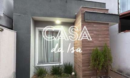 Casa à venda em Resende-RJ, no Jardim D'oeste: 2 quartos, 1 suíte, 2 banheiros, 1 vaga de garagem!