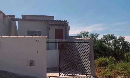 Casa à venda em Resende-RJ, Bela Vista: 2 quartos, 1 suíte, 1 sala, 1 banheiro, 1 vaga de garagem, 70m². Visite já!
