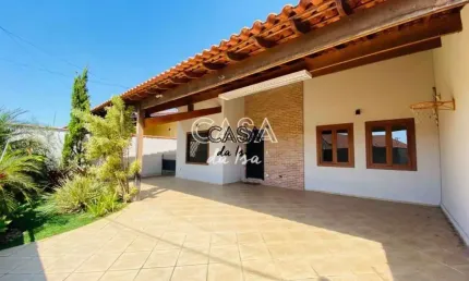 Casa com 3 quartos à venda na Rua Astor Ornelas, Morada da Colina, Resende por R$ 750.000