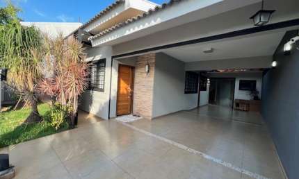 Casa com 3 quartos à venda na Rua Bernardino Bogo, Vila Grossi, Mandaguaçu