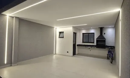 Sobrado com 03 quartos amplos sendo 01 suíte com closet à venda em são josé dos pinhais