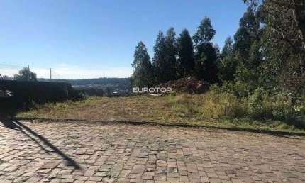 Amplo terreno com linda vista e ótima orientação solar!