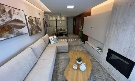 Excelente apartamento de 2 dormitórios mobiliado, equipado e decorado!