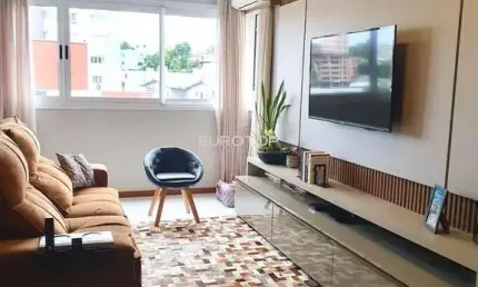 Excelente apartamento semi mobiliado de 2 dormitórios sendo 1 suíte!