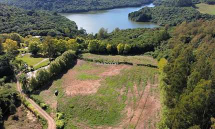 Linda área de terras junto a represa de São Miguel!