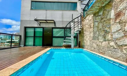 Cobertura à venda na enseada no guarujá | piscina e churrasqueira