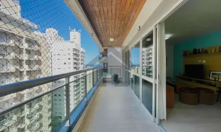 Apartamento à venda na pitangueiras no guarujá | uma quadra do mar