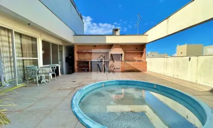 Cobertura  à Venda na Pitangueiras no Guarujá | Piscina e Churrasqueira