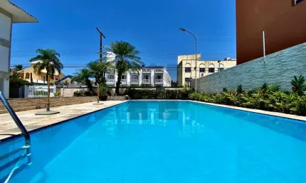 Apartamento à venda na enseada no guarujá | lado praia piscina e churrasqueira