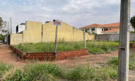 Terreno à venda na Avenida das Torres, Jardim Monte Rei, Maringá por R$ 290.000