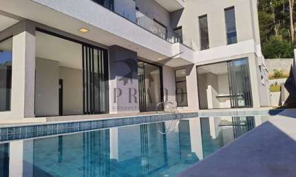 CASA EM CONDOMINIO FECHADO 3 SUÍTES COM CLOSET - ATIBAIA/SP