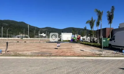 Terrenos à venda no deltaville, biguaçu - sc | condomínio blue