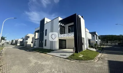 Casa no Bairro Deltaville em Biguaçu - SC | Três Dormitórios com Suíte