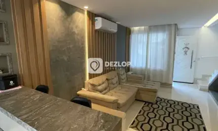 Sobrado à Venda no Pagani 2, Palhoça - SC | Todo mobiliado