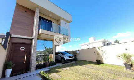 Casa à Venda no Bairro Planejado Deltaville - Biguaçu