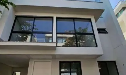 Casa com 5 dormitórios à venda, 176 m² por R$ 3.000.000,00 - Camburi - São Sebastião/SP
