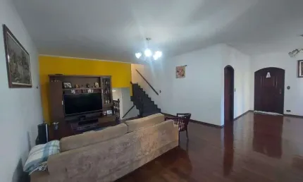 Casa à venda, 3 quartos, 1 suíte, 6 vagas, Santa Maria - Santo André/SP
