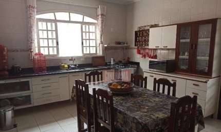 Sobrado à venda, 5 quartos, 2 suítes, 6 vagas, Jardim Virginia - Guarujá/SP