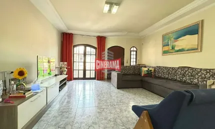Sobrado à venda, 4 quartos, 1 suíte, 5 vagas, Campestre - Santo André/SP